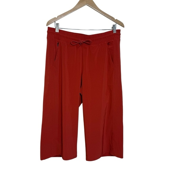 Athleta Avenue wide leg crop pants size 12/P travel lightweight drawstring - Picture 3 of 7
